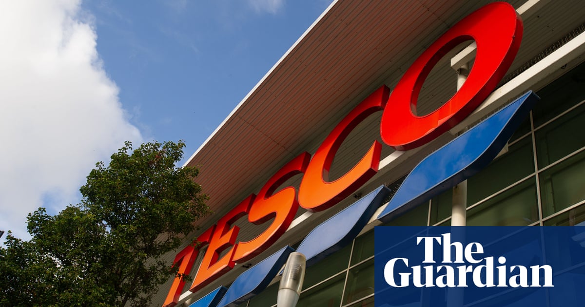 Tesco to begin UK’s first commercial use of fully electric HGVs