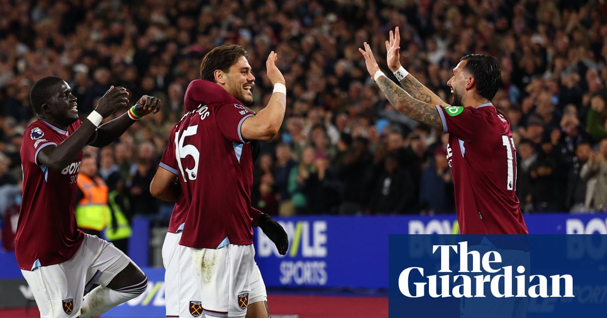 West Ham double up twice to thrash Wolves and put Spurs in relegation zone