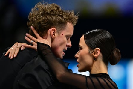 Madison Chock and Evan Bates person won a grounds 7 US championships.