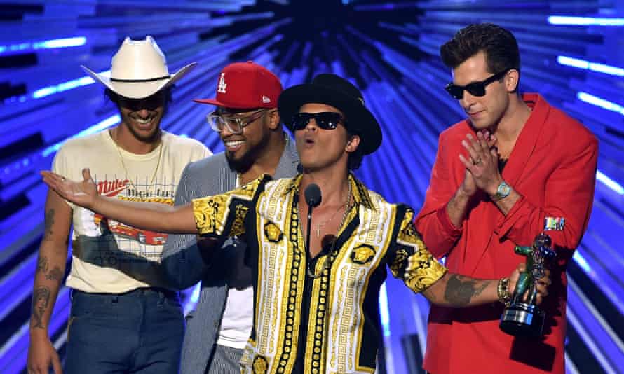 Mark Ronson S Uptown Funk Was The Biggest Track Of 15 Uk Charts The Guardian Mark Ronson S Uptown Funk Was The Biggest Track Of 15 Uk Charts The Guardian