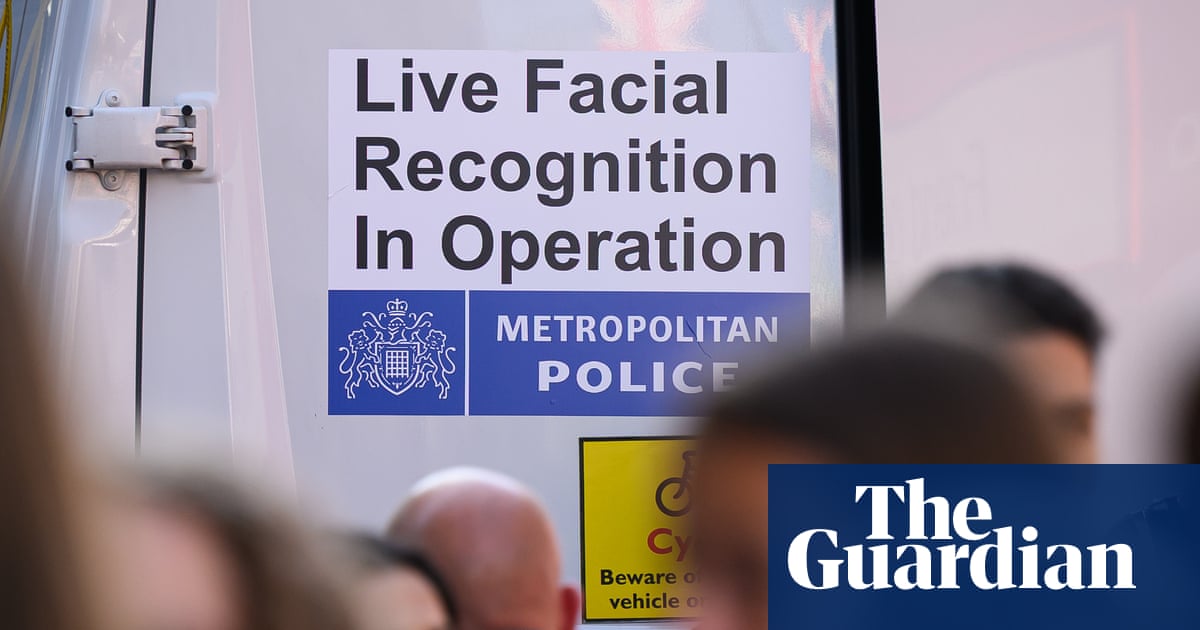 Met police to pilot facial recognition identity checks, mayor confirms