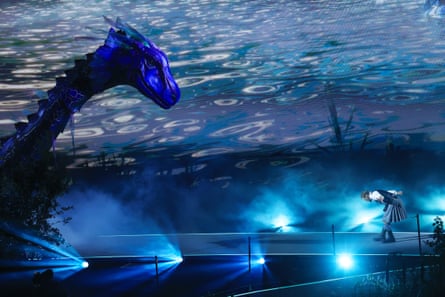 A mechanical Loch Ness monster roaring retired nan first fewer bars of Sweet Flower of Scotland