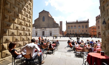 Piazza Maggiore, Bologna.