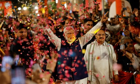चुनाव में NDA की जीत पर इटली, श्रीलंका, नेपाल, भूटान समेत कई विदेशों से नरेंद्र मोदी को मिली बधाई
NATIONA NEWS Narendra Modi received congratulations from many foreign countries including Italy, Sri Lanka, Nepal, Bhutan on NDA's victory in the elections.