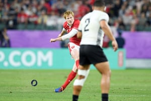 Rhys Patchell of Wales kicks a penalty.