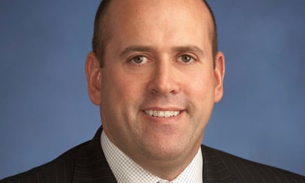 Lloyd Blankfein tweets photographic proof that he once had hair