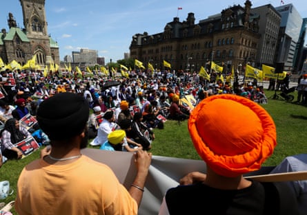 Members of Canada’s Sikh community protest Narendra Modi’s invitation to the G7 Leaders Summit.
