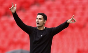 Mikel Arteta at the Community Shield in his customary black clothing.