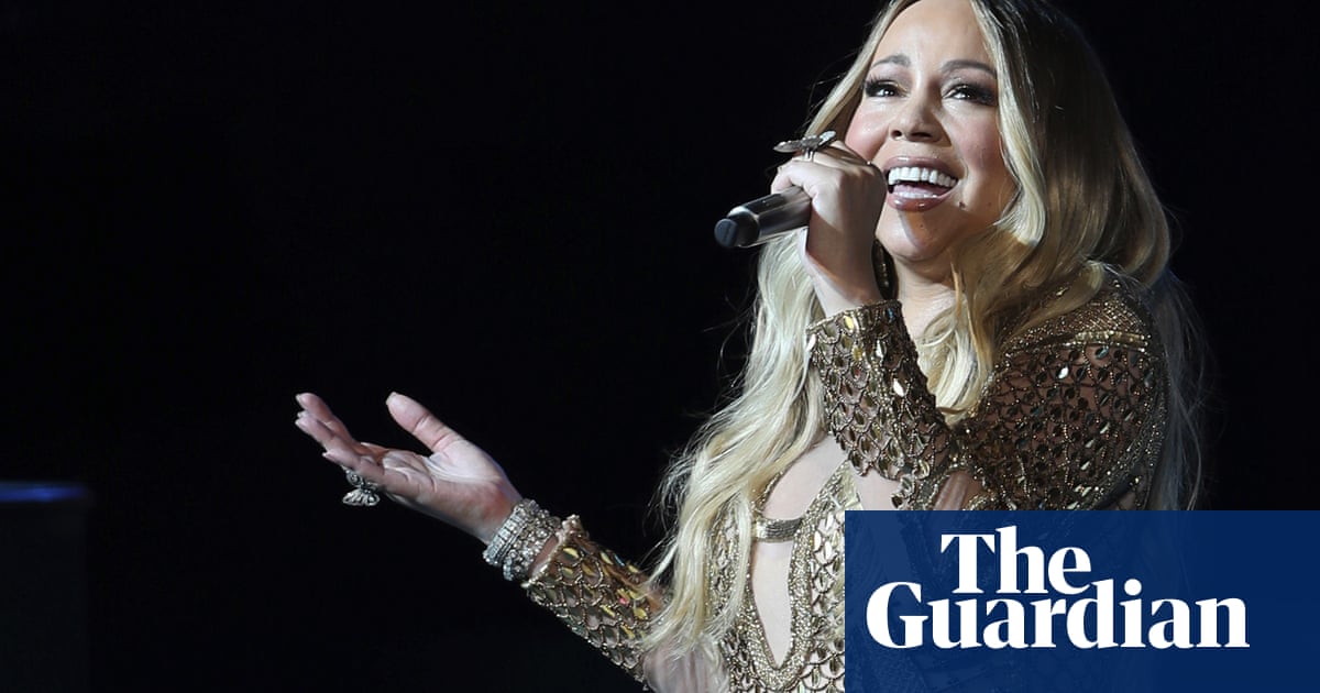 Mariah Careys Twitter account hacked on New Years Eve