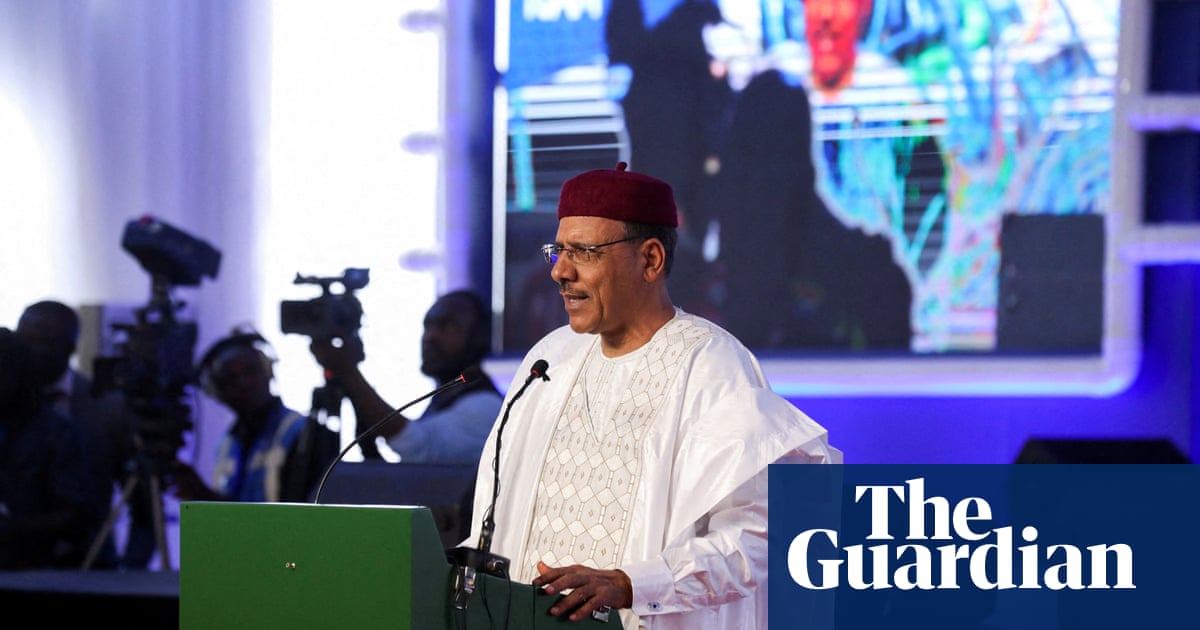 US voices fears for Niger's ex-president, who is 'running out of food'
