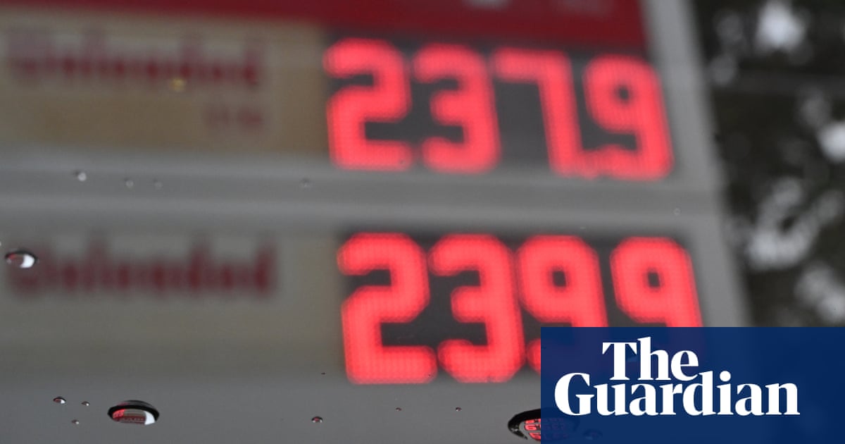 Australia’s major fuel suppliers being investigated over alleged price-gouging amid Iran war