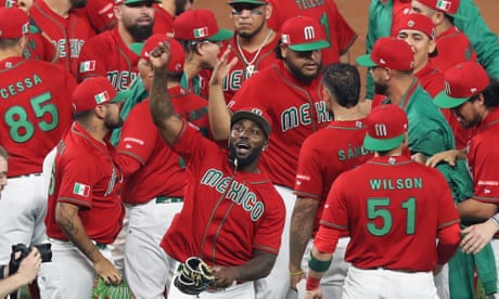 Mexico roar back to oust Puerto Rico and make World Baseball Classic semis