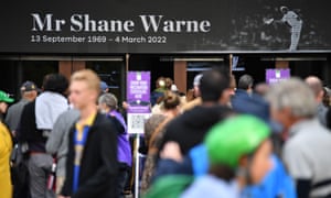 Crowds begin to arrive at the MCG in Melbourne
