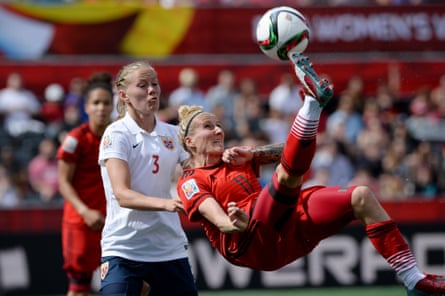 Germany’s Anja Mittag tries an overhead kick as Norway’s Marita Skammelsrud Lund defends during the first half of their FIFA Women’s World Cup match in 2015.