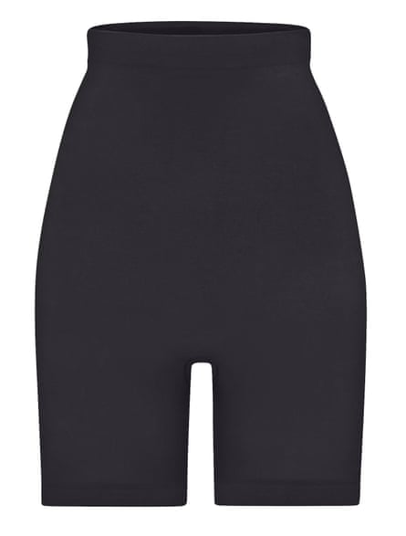 Sat Mag Shorts Feature Cycling £48, Skims (W)