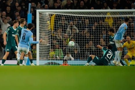 Mateo Kovacic scores a beauty to level things up at the Etihad.