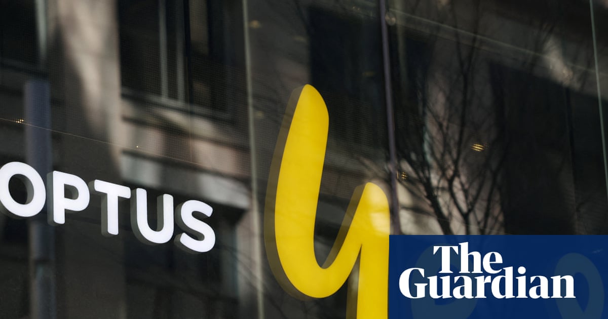 Optus boss ‘has a lot of work to do’, Anika Wells says after meeting telco ...