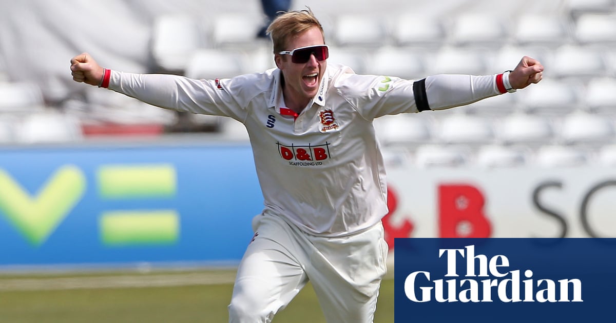 County cricket talking points: Essex rise from the canvas again