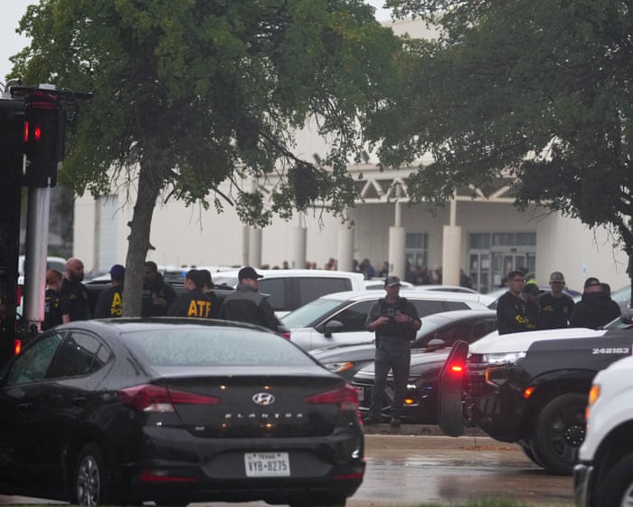 Three people shot at Texas Ice building as suspected gunman dies