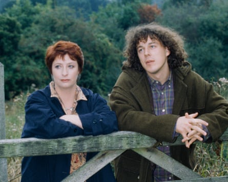 Caroline Quentin and Alan Davies in Jonathan Creek in 1996.