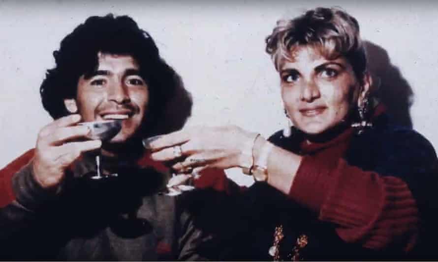 Photo non datée d'Erminia 'Celeste' Giuliano avec Diego Maradona