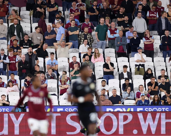 Mutiny is in the air but little prospect of West Ham having their own Levy moment | Jacob Steinberg