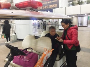 Pu Wenqing arriving at Beijing station on the day she disappeared.