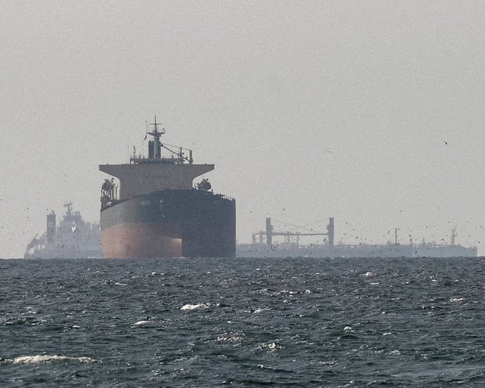 Middle East crisis live: Trump threatens huge attack if Iran does not reopen strait of Hormuz within 48 hours