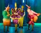 Cinderella al Rose Theatre: microonde magico, topi rap e un cast giovane che rivive la fiaba