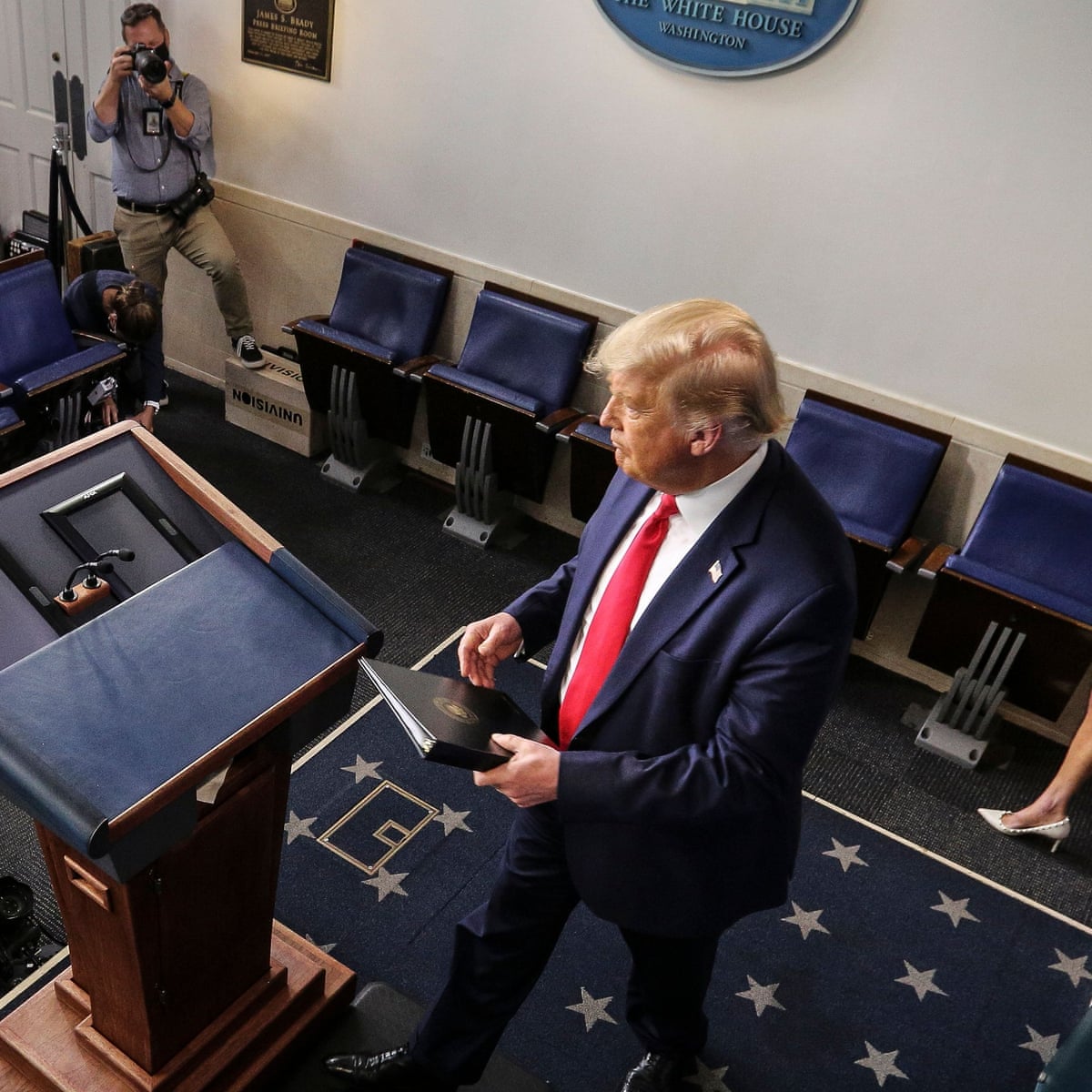 Spectacular Trump Praises Doctor Who Dismissed Face Masks After Viral Video Us News The Guardian