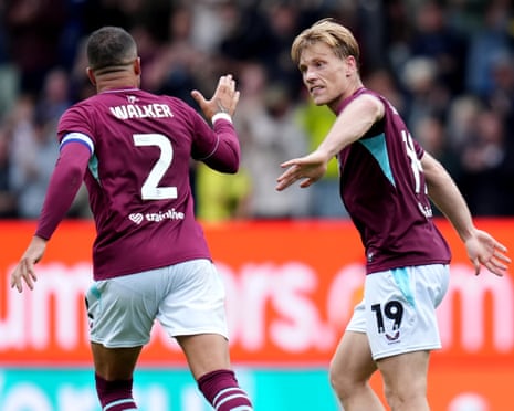 Burnley’s Zian Flemming (right) celebrates scoring their side's second goal.