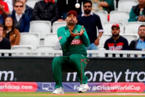 Tamim keeps his eyes on the ball to catch Guptill for 25.