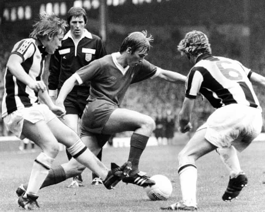 Kenny Dalglish in action against West Brom in August 1977, the last game attended by Malik Al Nasir at Anfield.