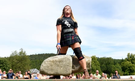 A Short Guide To Becoming Seriously Strong By The Woman Who Just Lifted 332 5kg Boulders Fitness The Guardian