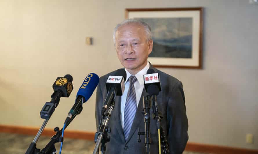 Cui Tiankai stands in front of microphones