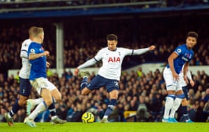 Dele Alli scores.