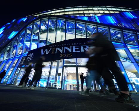 Tottenham Delays Season Ticket Renewals Amidst Relegation Fears Tottenham Delays Season Ticket Renewals Amidst Relegation Fears