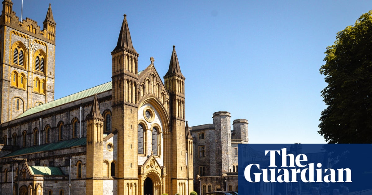 Politicians among mourners gathered for funeral service of Ann Widdecombe