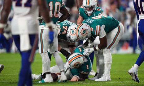 'It sucks': Miami Dolphins react after Tua Tagovailoa's latest concussion – video