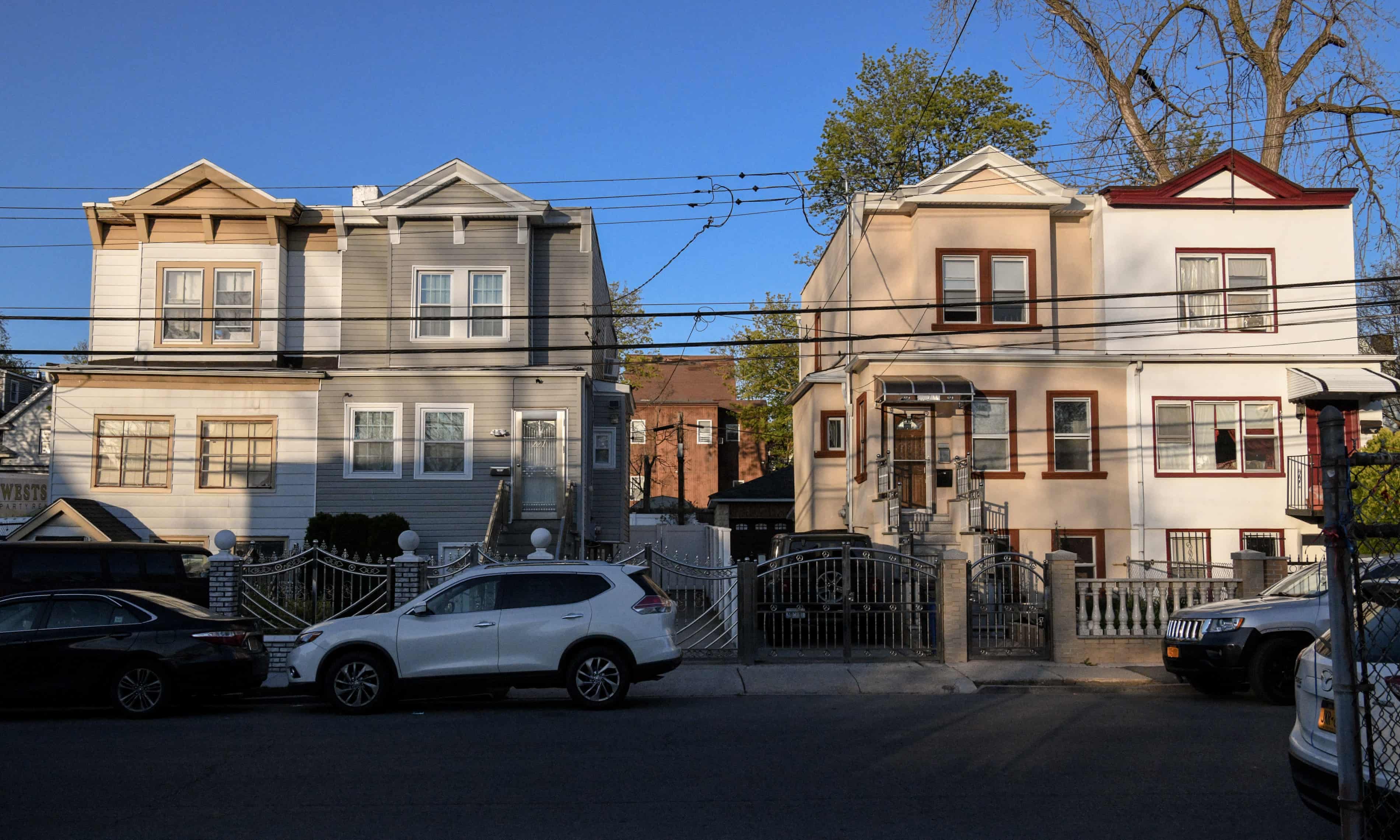 Police in New York suburb routinely used unnecessary strip searches, report finds (theguardian.com)