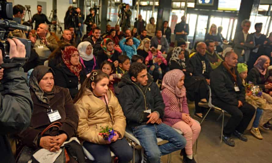 A new group of 40 Syrian refugees arrived at Fiumicino airport, Rome, thanks to ‘humanitarian corridors’ promoted by the Community of Sant’Egidio, Federation of Evangelical Churches in Italy and Waldesian Table. The new arrivals mostly come from Aleppo, Homs and Damascus and are the first in the new year.