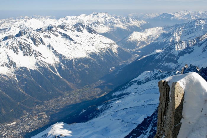 Breathtaking, and it wasn't just the altitude': I skied the Vallée Blanche  – it was a spiritual experience | If You Snow You Know | The Guardian