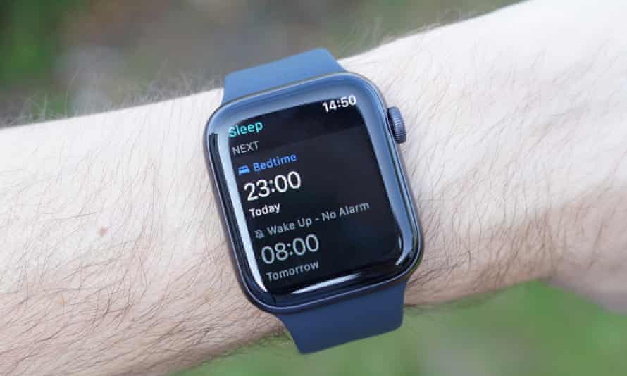 Apple Watch Se Review An Almost Great Cheaper Option Apple Watch The Guardian