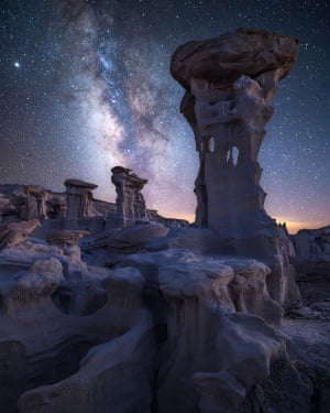 Navajo nights Christine Kenyon | Bisti Badlands, New Mexico – US