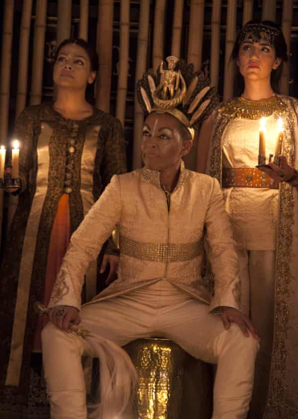 Ayesha Dharker as Aumerle, Adjoa Andoh as Richard II and Leila Farzad as Queen in Richard II.