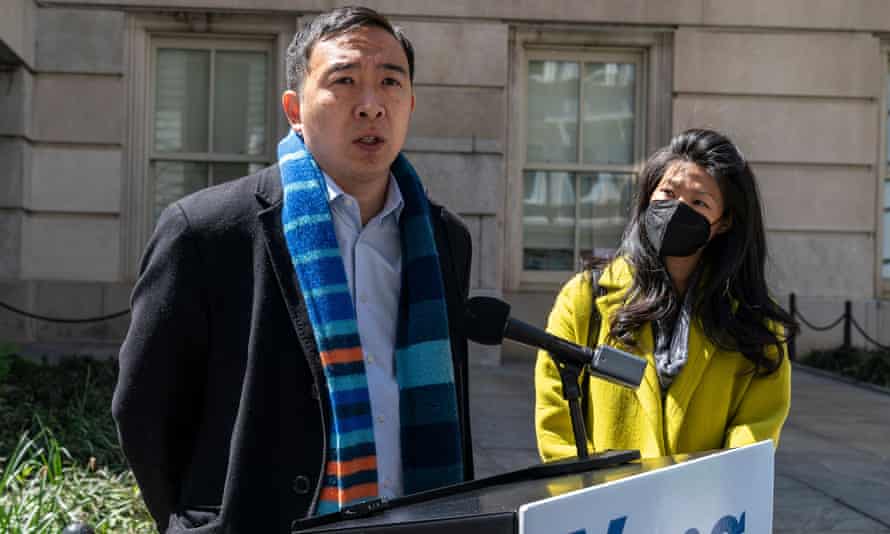 Andrew Yang and his wife Evelyn.