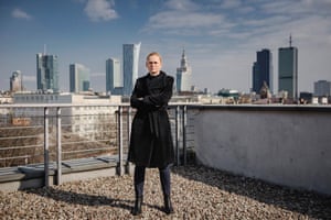 Barbara Nowacka is a left-wing politician who has been deeply involved in women’s movements for a long time. She is currently leading a coalition “Save the Women” (Ratujmy kobiety)