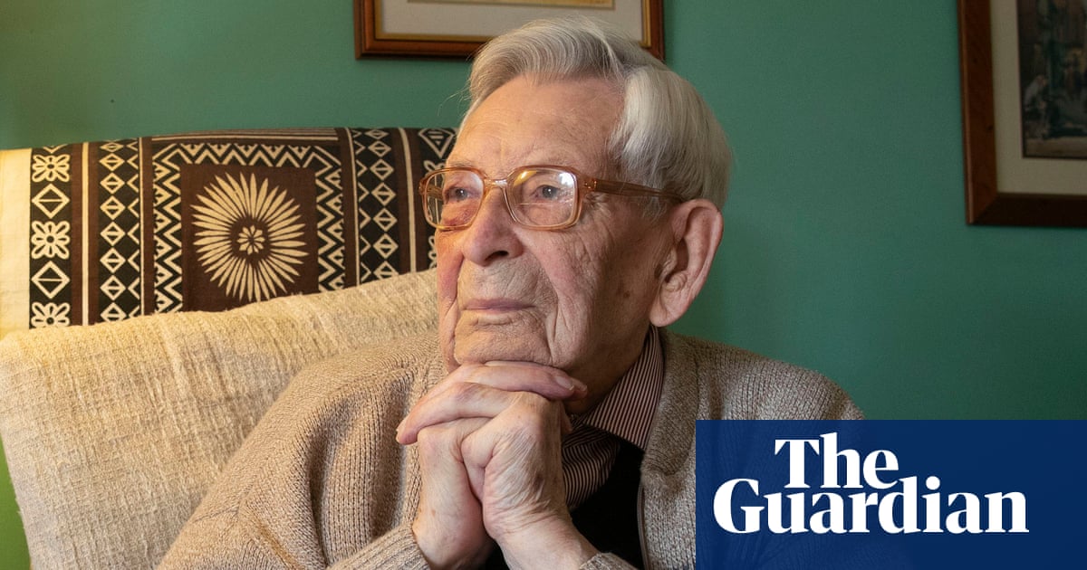Britain's Bob Weighton becomes oldest man in the world