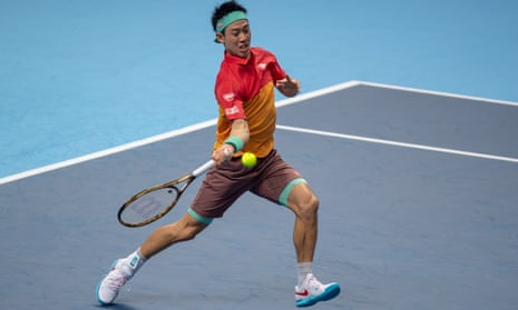 Kei Nishikori in action during his match with Roger Federer.