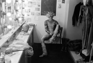 Kenn Wells, who played Skimbleshanks, in his dressing room.